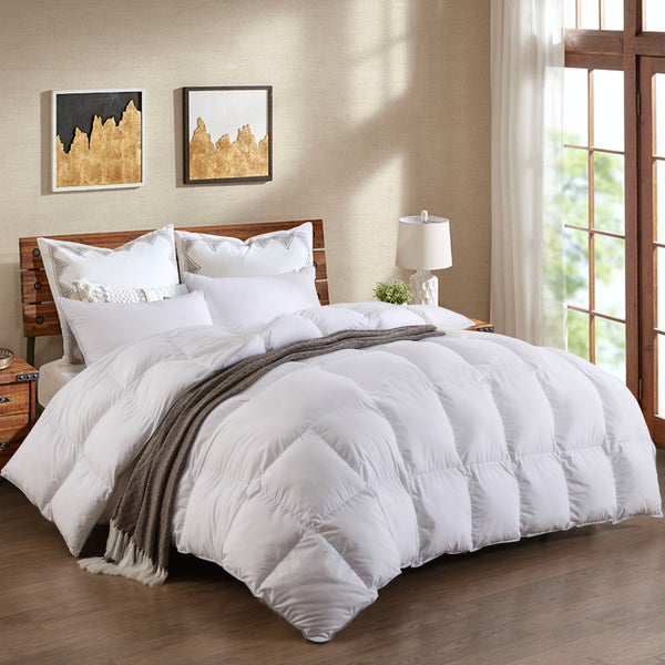 ApexGlobal Luxury Bamboo Comforter, Best Hotel Quality, Super Soft, Warm and Cozy, Breathable, Self-Fabric Piping, Double Stitching Edge